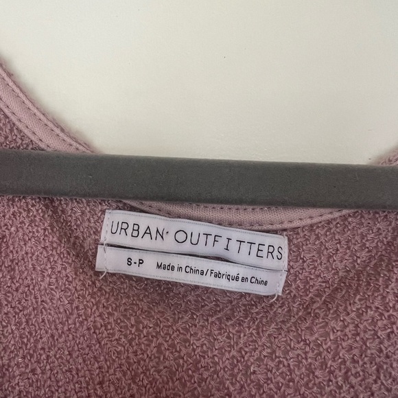 Pink Cropped Top - Picture 4 of 4